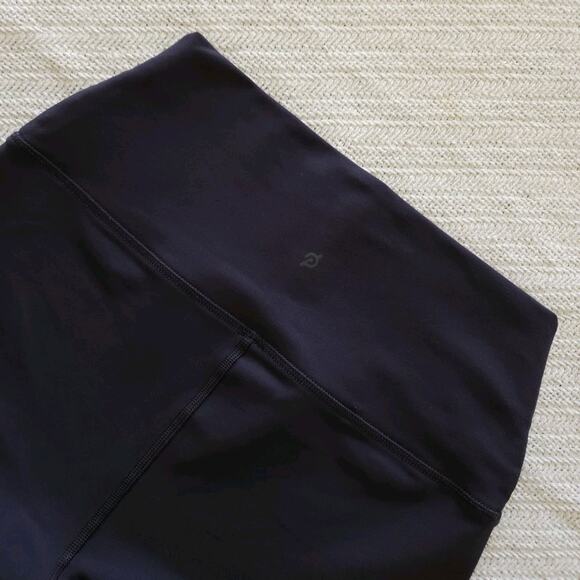 PELOTON Cadent Leggings Women M Gray High Rise Crop 23" Compression Gym Yoga EUC - Picture 4 of 6